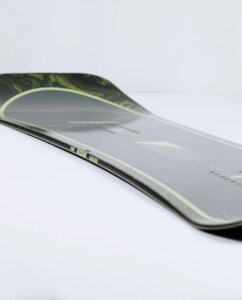 Rome Ravine Snowboard 2025