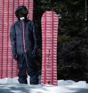 DC ANDY WARHOL PLY Snowboard red fragile
